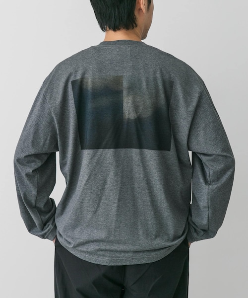 URBAN RESEARCH DOORS(アーバンリサーチドアーズ)の「STILL BY HAND Printed long sleeve(Tシャツ/カットソー・メンズ・WHITE/CHARCOAL・46/48)」の2枚目の写真