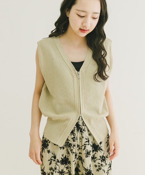 ITEMS URBANRESEARCH（アイテムズ アーバンリサーチ）の「ブークレジップベスト（ベスト・レディース・BEG/NVY/MOC・FREE）」の14枚目の写真