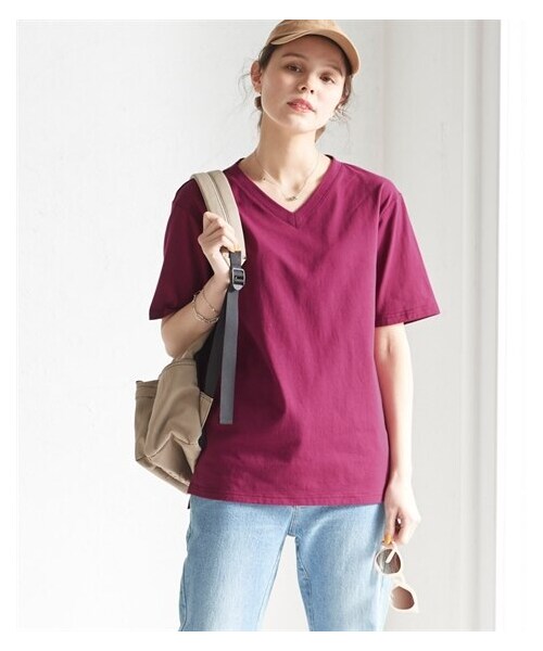 nissen（ニッセン）の「Vネック5分袖Tシャツ（Tシャツ/カットソー・レディース・黒/ネイビー/オフホワイト/グレイッシュモカ/モスカーキ/ロイヤルグリーン/スモークピンク/バーガンディ/アプリコット/ライムイエロー/グレイッシュブルー/ダークグリーン/ラズベリー・L/LL/3L/4L/5L/6L/8L/10L/S/M）」の9枚目の写真