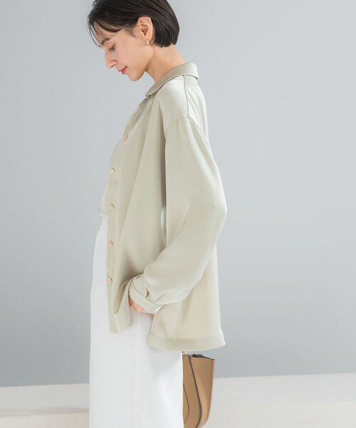 URBAN RESEARCH ROSSO（アーバンリサーチロッソ）の「オープンカラーヴィンテージシルキーサテンブラウス（シャツ/ブラウス・レディース・OFF/Y/BEIGE・Free）」の14枚目の写真