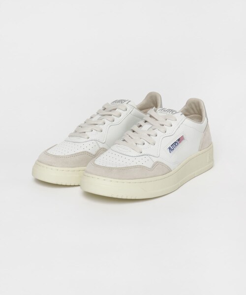 URBAN RESEARCH（アーバンリサーチ）の「AUTRY　MEDALIST LOW（スニーカー・レディース・WHT/SILVER・37/38/39）」の2枚目の写真