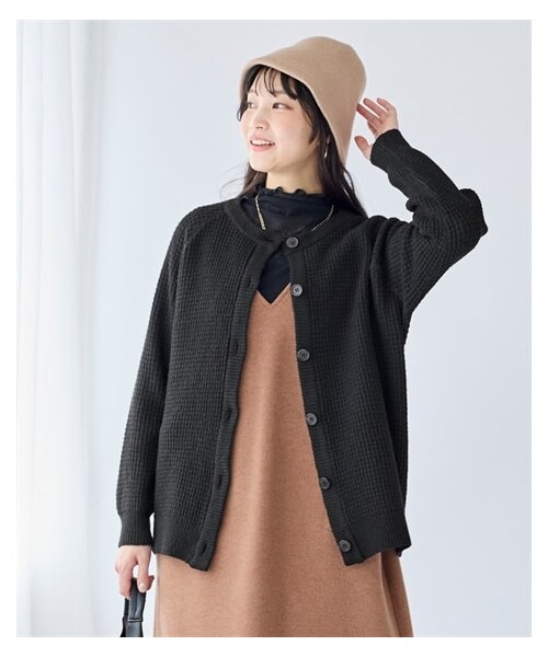 nissen（ニッセン）の「大きいサイズ 静電気が起きにくい洗濯機で洗えるワッフル編ニットカーディガン（カーディガン/ボレロ・レディース・杢チャコールグレー/杢ネイビー/黒/杢グリーン/杢ベージュ・L/LL/3L/4L/5L/6L/8L/10L）」の2枚目の写真