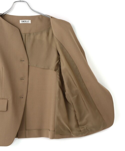 ADAM ET ROPE'（アダムエロペ）の「【EMOELLE】スリットネックハーフスリーブジャケット（ノーカラージャケット・レディース・ブラック系/ベージュ・F）」の19枚目の写真