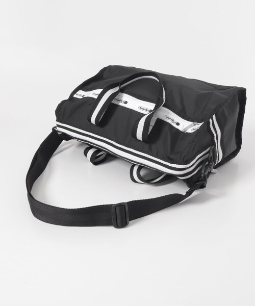 URBAN RESEARCH(アーバンリサーチ)の「『別注』LeSportsac×URBAN RESEARCH DELUXE MED WEEKENDER(ショルダーバッグ・レディース・BLACK/B BEIGE・-)」の11枚目の写真