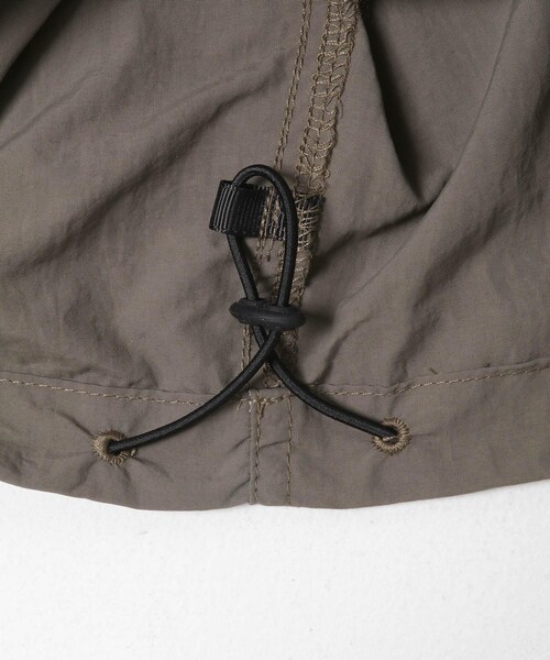 EKAL(エカル)の「GRAMICCI NYLON PANELED TREK PANTS(その他パンツ・メンズ・GRANITE/CHOCOLATE/BLACK・S/M/L/XL)」の18枚目の写真