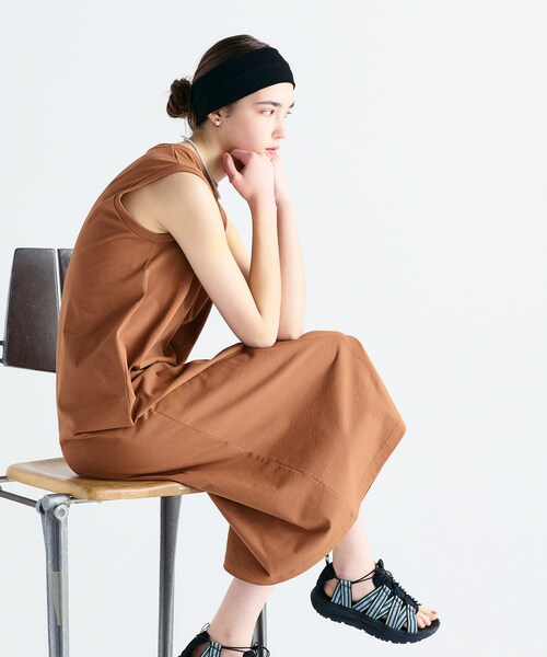 EKAL（エカル）の「『吸水速乾/UVカット』DRY OUT SLEEVLESS ONE-PIECE（ワンピース・レディース・ネイビー/アイボリー/サルチャ/チャコール・FREE）」の3枚目の写真