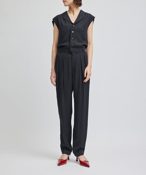 ROPE'（ロペ）の「シルクレーヨンコンビネゾン（つなぎ/オールインワン・レディース・ネイビー・36/38）」の2枚目の写真