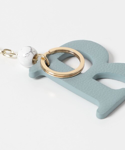 RODE SKO（ロデスコ）の「『別注』Hashibami×RODESKO　イニシャルチャーム（キーホルダー・レディース・GOLD/CUSTERD/STRAWBERRY/MATCHA/ASH BLUE・one）」の12枚目の写真