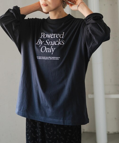 URBAN RESEARCH DOORS(アーバンリサーチドアーズ)の「FORK&SPOON オーバーサイズロゴロングスリーブTシャツ(Tシャツ/カットソー・レディース・OFF/BLACK・1)」の2枚目の写真
