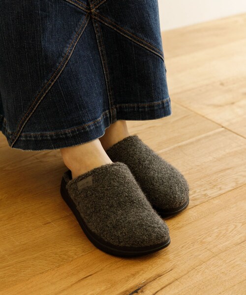 THE GOODLAND MARKET（ザグッドランドマーケット）の「malibu sandals　COLONY SHERPA MULE（サンダル・レディース・BEIGE/GRAY・5/6/7/8/9/10）」の4枚目の写真