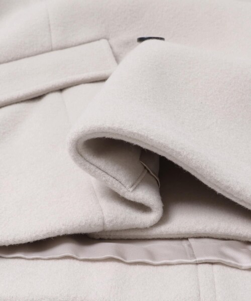 URBAN RESEARCH ROSSO（アーバンリサーチロッソ）の「オーバーミドルPコート（その他アウター・レディース・OFF×BLACK/L/GREIGE/CHARCOAL・FREE）」の17枚目の写真