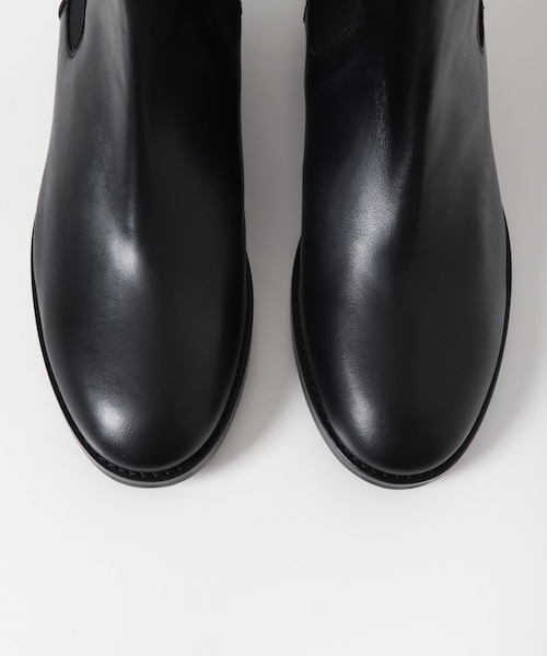 かぐれ（カグレ）の「CORSO ROMA 9 カーフレザーサイドゴアブーツ