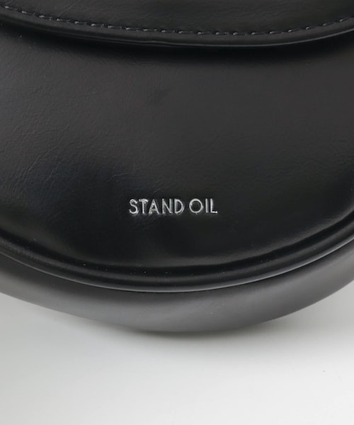 KBF（ケイビーエフ）の「STAND OIL　MINO BAG（ショルダーバッグ・レディース・BUTTER/RED/BLACK・One）」の12枚目の写真
