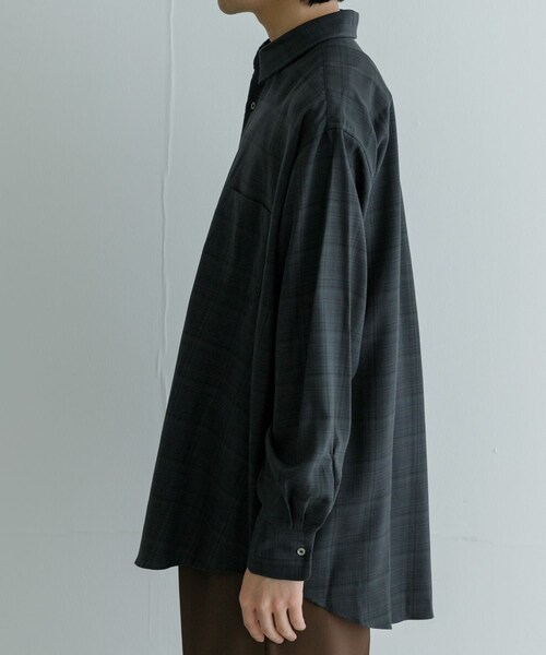 URBAN RESEARCH（アーバンリサーチ）の「MARKAWARE　COMFORT FIT SHIRTS（シャツ/ブラウス・メンズ・CHA CHK/GREIGE CHK・2/3）」の17枚目の写真