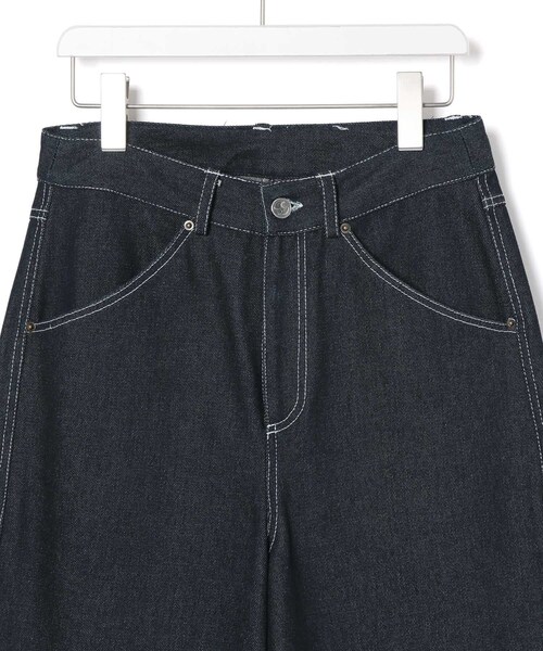 ADAM ET ROPE'（アダムエロペ）の「【公式サイト限定】【OperaSPORT】DEVIN JEANS（デニムパンツ・レディース・ネイビー・XS/S）」の10枚目の写真