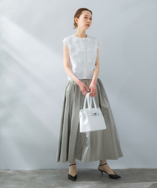 URBAN RESEARCH ROSSO（アーバンリサーチロッソ）の「グロッシーギャザースカート（スカート・レディース・BEIGE/GREIGE・FREE）」の7枚目の写真