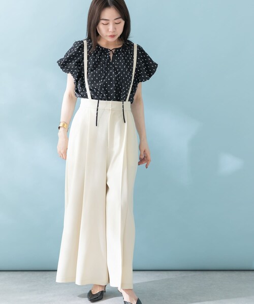 URBAN RESEARCH ROSSO（アーバンリサーチロッソ）の「サス付きタックワイドパンツ（その他パンツ・レディース・white/black・36/38）」の8枚目の写真