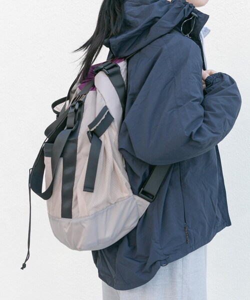 EKAL（エカル）の「『別注』Caribou Mountaineering×EKAL　L. WEIGHT PACK TOTE（トートバッグ・レディース・GREIGE/BLACK・Free）」の21枚目の写真