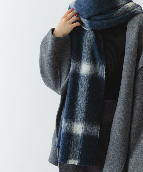 RODE SKO（ロデスコ）の「ASAUCE MELER　アルパカループシャギーストール（ストール/ショール・レディース・Navy.G×Ec/Ecru×D.Nv・one）」の17枚目の写真