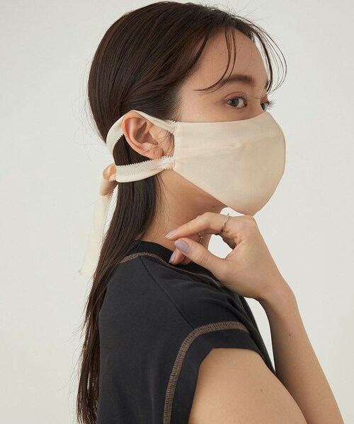 ADAM ET ROPE'（アダムエロペ）の「【トロワズィエムチャコ】リボンマスク（その他・レディース・ブラック/グレー系/ダークブラウン/サックス/クリーム・F）」の9枚目の写真