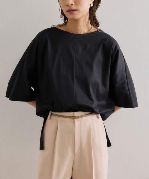 ROPE'(ロペ)の「【洗える・ナノシア加工】スムース半袖 Aラインカットソー(Tシャツ/カットソー・レディース・ブラック/グレー/オフホワイト・F)」の5枚目の写真