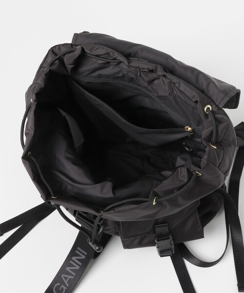 URBAN RESEARCH(アーバンリサーチ)の「GANNI Recycled Tech Backpack(バックパック/リュック・レディース・Black・-)」の13枚目の写真