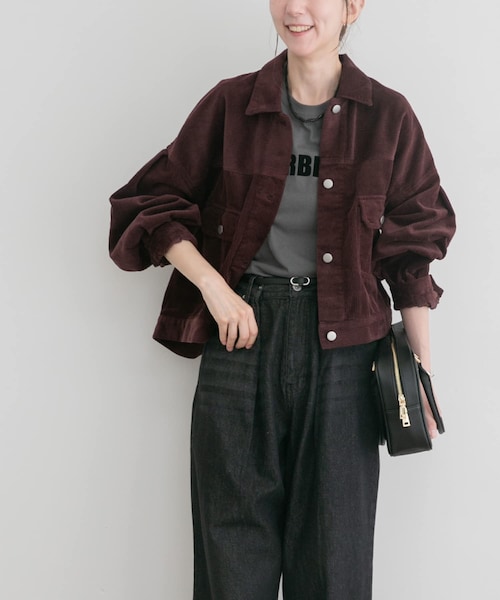 ITEMS URBANRESEARCH（アイテムズ アーバンリサーチ）の「コーデュロイジャケット（カバーオール・レディース・ECRU/CHA/CHERRY・Free）」の3枚目の写真