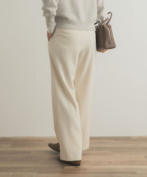 URBAN RESEARCH DOORS(アーバンリサーチドアーズ)の「『UR TECH SMOOTHLUXE』ワイドトラウザー(その他パンツ・レディース・ECRU/CHARCOAL・S/M)」の9枚目の写真