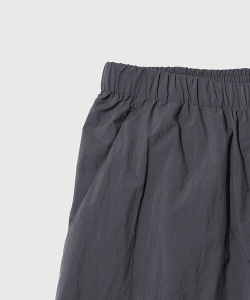 ADAM ET ROPE'(アダムエロペ)の「【Goldwin / ゴールドウィン】Advanced Light Wide Easy Pants(その他パンツ・メンズ・ブラック/グレー・2/3/4)」の8枚目の写真