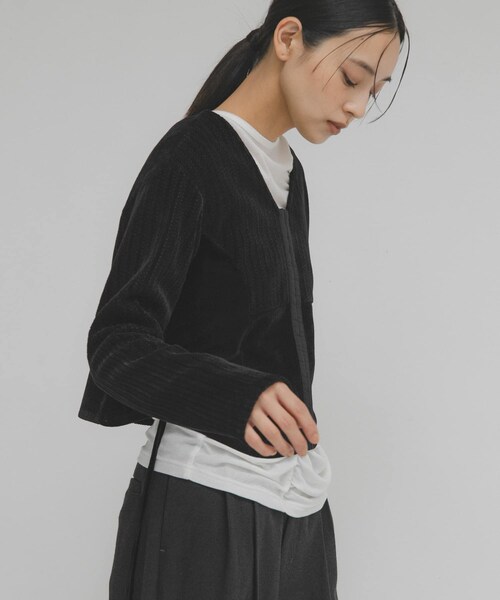 KBF（ケイビーエフ）の「モールジャガードカーディガン（カーディガン/ボレロ・レディース・BEIGE/BROWN/BLACK・One）」の6枚目の写真