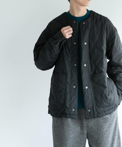 URBAN RESEARCH DOORS(アーバンリサーチドアーズ)の「FORK&SPOON リバーシブルノーカラーブルゾン(ブルゾン・メンズ・OLIVE/BLACK・4/5)」の9枚目の写真