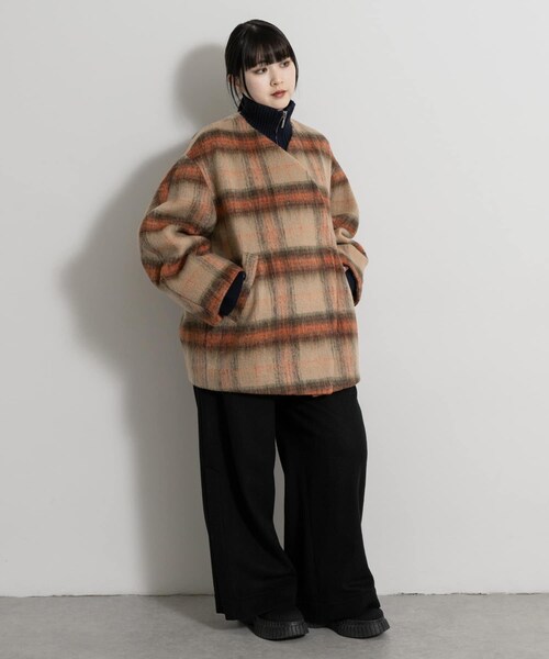 THE GOODLAND MARKET（ザグッドランドマーケット）の「cwtch　CHECK MIDDLE COAT（ノーカラージャケット・レディース・BEIGE/NAVY・FREE）」の7枚目の写真