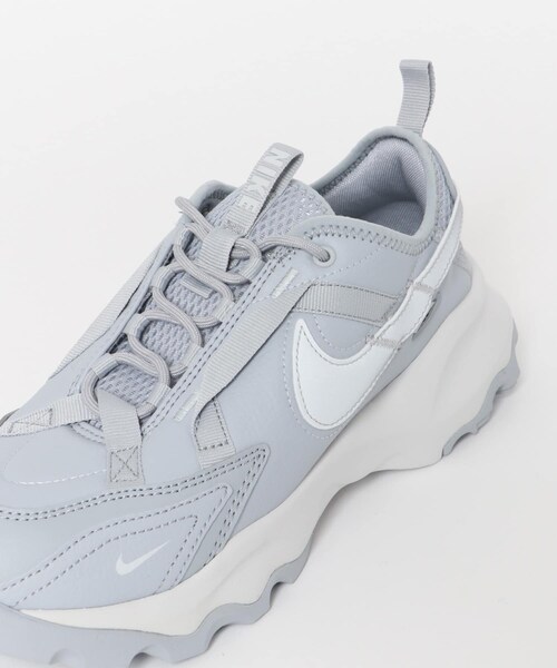 URBAN RESEARCH DOORS(アーバンリサーチドアーズ)の「NIKE TC7900(スニーカー・レディース・グレー/セイル・23.5/24/24.5)」の18枚目の写真