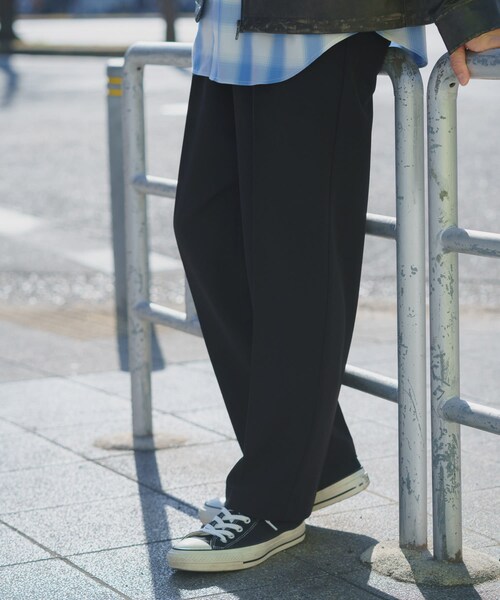 ITEMS URBANRESEARCH（アイテムズ アーバンリサーチ）の「Every Day TRテーパードスラックス（その他パンツ・メンズ・BEG/GRY/BLK/NVY・S/M/L）」の6枚目の写真