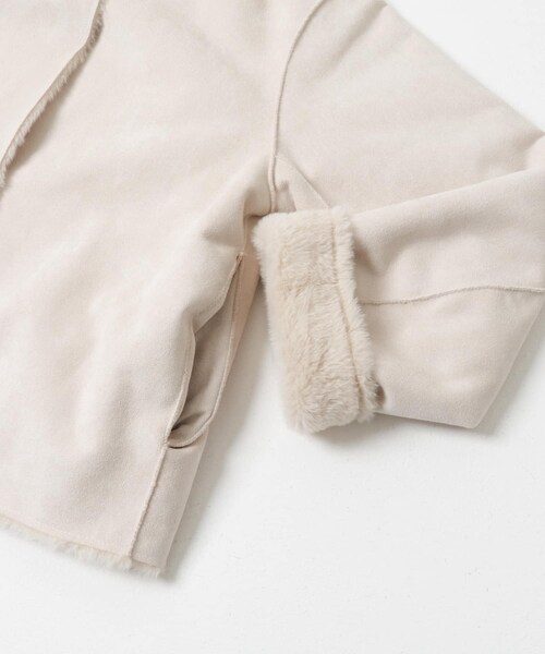 URBAN RESEARCH ROSSO（アーバンリサーチロッソ）の「『WEB/一部店舗限定』リバーシブルファーブルゾン（ブルゾン・レディース・IVORY/BLACK・FREE）」の17枚目の写真