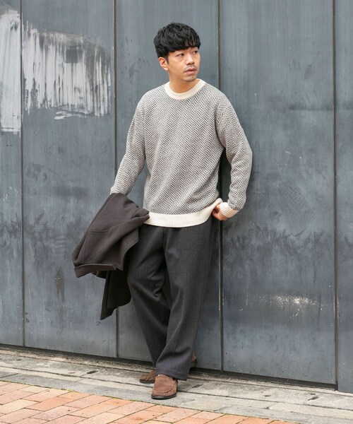 URBAN RESEARCH ROSSO（アーバンリサーチロッソ）の「『XLサイズあり』ヘリンボーン柄クルーネックニット（ニット/セーター・メンズ・IVORY/BLACK/GREIGE/NAVY/GRAY・S/M/L/XL）」の10枚目の写真