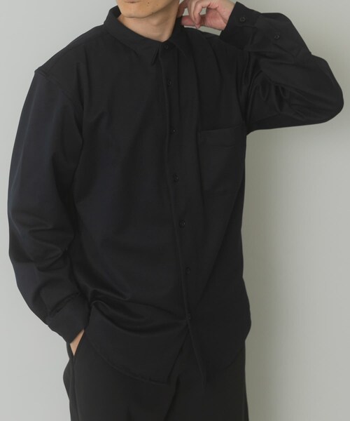 ITEMS URBANRESEARCH（アイテムズ アーバンリサーチ）の「360°stretchカットソーシャツ（シャツ/ブラウス・メンズ・OFF/DARK NAVY・M/L）」の16枚目の写真