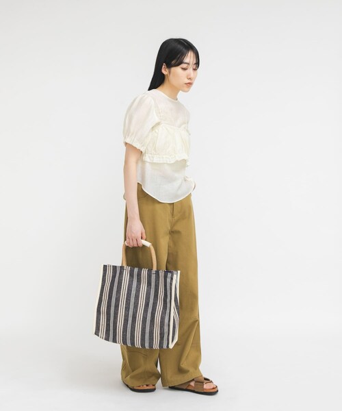 KBF（ケイビーエフ）の「スクエアヘンプBAG（トートバッグ・レディース・IVORY/BLACK・One）」の6枚目の写真