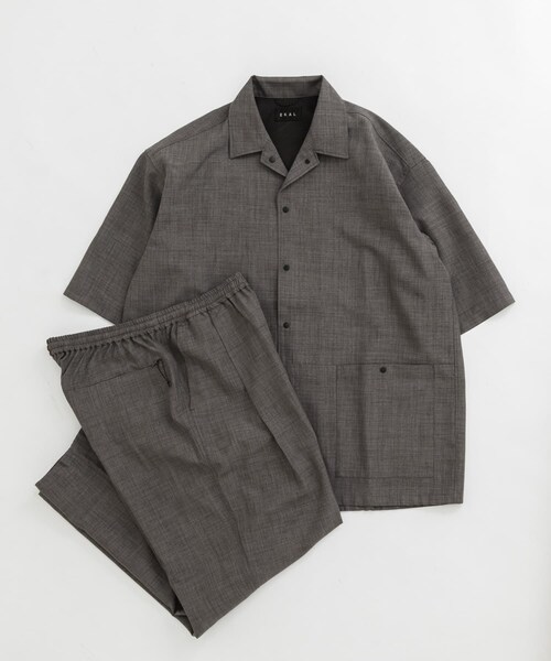 EKAL（エカル）の「『吸水速乾/UVカット/UR TECH』ハイツイストショートスリーブシャツ（シャツ/ブラウス・メンズ・モカグレー/チャコール・M/L）」の20枚目の写真