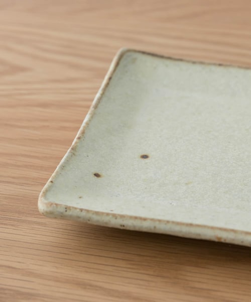URBAN RESEARCH DOORS(アーバンリサーチドアーズ)の「佐藤敬 黄粉引鮭皿(食器・メンズ・-・-)」の7枚目の写真
