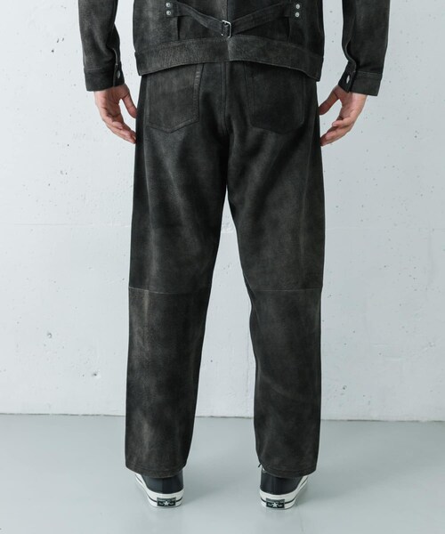 URBAN RESEARCH（アーバンリサーチ）の「『別注』SEVEN BY SEVEN×URBAN RESEARCH　LEATHER WIDE PANTS（その他パンツ・メンズ・BLACK/NAVY・M/L）」の4枚目の写真