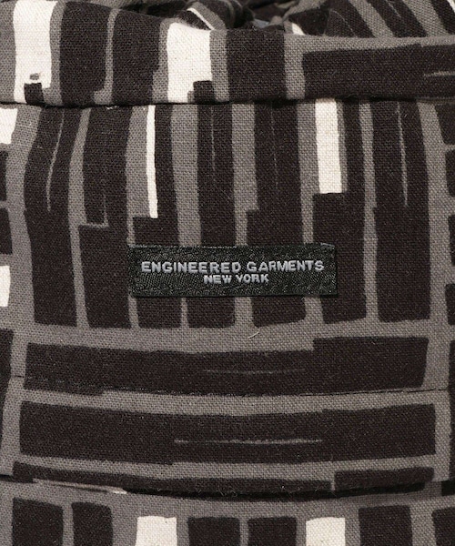 ADAM ET ROPE'（アダムエロペ）の「【ENGINEERED GARMENTS/エンジニアド ガーメンツ】UL 3 Way Bag - CL Tile Print Canvas（バックパック/リュック・メンズ・ブラック・F）」の10枚目の写真
