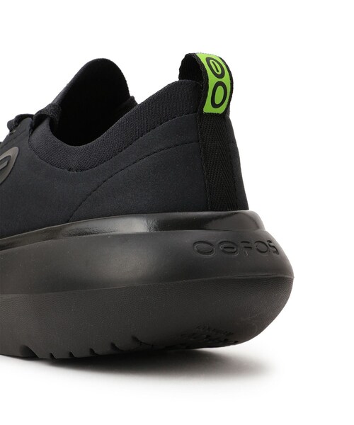 ROPE' PICNIC(ロペピクニック)の「【J'aDoRe限定】【OOFOS/ウーフォス】Womens OOmy Stride(スニーカー・レディース・ブラック/ホワイト・23.0/24.0)」の16枚目の写真