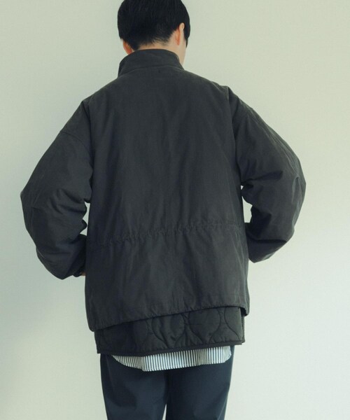 ITEMS URBANRESEARCH(アイテムズ アーバンリサーチ)の「中綿ライナー付 フードレスショートモッズ(モッズコート・メンズ・KHK/BLK・M/L)」の7枚目の写真
