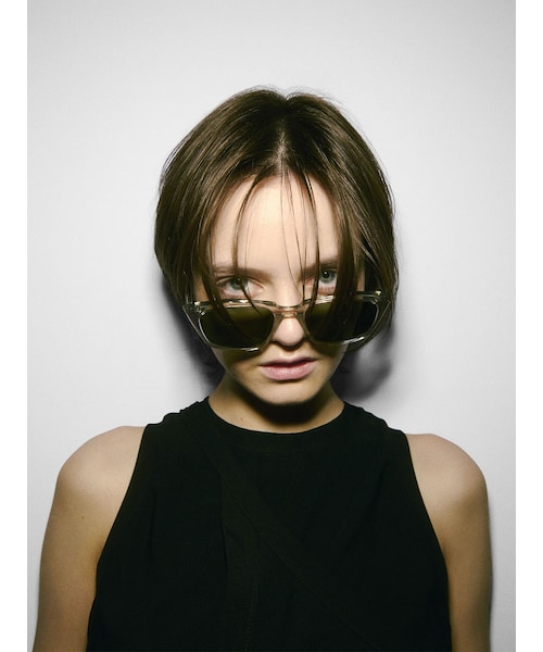 UN3D.（アンスリード）の「【CARIN×UN3D.】EDGE LINE SUNGLASSES（サングラス・レディース・グレー/ブラック・F）」の5枚目の写真