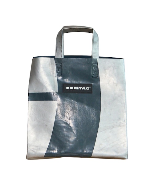 bonjour records(ボンジュールレコーズ)の「FREITAG/フライターグ SONNY SHOPPING BAG SMALL(トートバッグ・レディース・ブラック/ブラック系/スミクロ/チャコール/グレー/ライトグレー/グレー系/ホワイト/キャメル/キャメル系/ベージュ/グリーン・F)」の20枚目の写真