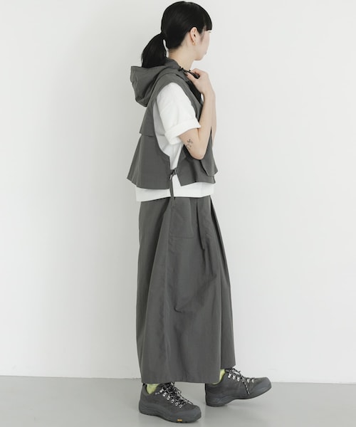 EKAL（エカル）の「『UR TECH』ナイロンタッサーワイドパンツ（その他パンツ・レディース・レイクサンリーフ/グラファイト/ネイビー/レイクブルー/ベージュ・One）」の12枚目の写真