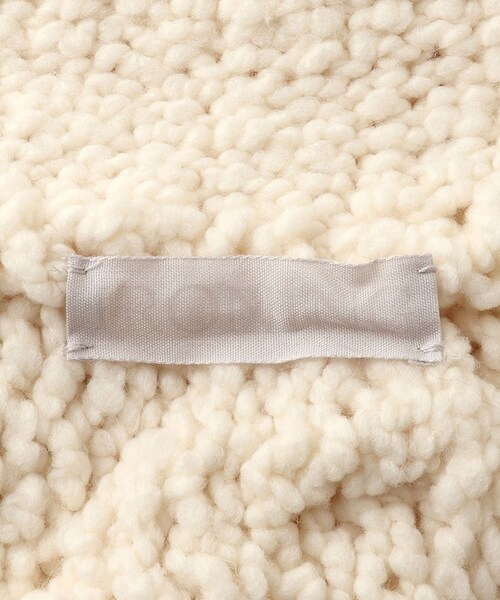 ADAM ET ROPE'(アダムエロペ)の「【IRONING(アイロニング)】cable cape ケーブルケープ(マフラー・レディース・ホワイト/ネイビー・F)」の11枚目の写真