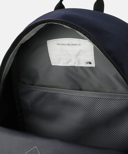 ROPE' PICNIC(ロペピクニック)の「【KIDS/キッズ】【THE NORTH FACE/ザ・ノース・フェイス】K Berkeley(バックパック/リュック・キッズ・ベージュ/ネイビー・F)」の15枚目の写真