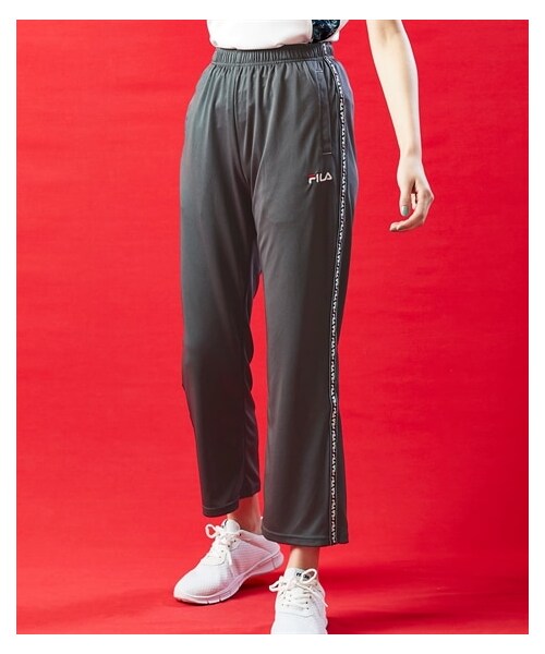 nissen（ニッセン）の「大きいサイズサイドラインパンツ（吸汗速乾・UVカット）／FILA（パンツ・レディース・チャコールグレー/ネイビー/ブラック・L/LL/3L/4L/5L/6L/8L/10L）」の13枚目の写真